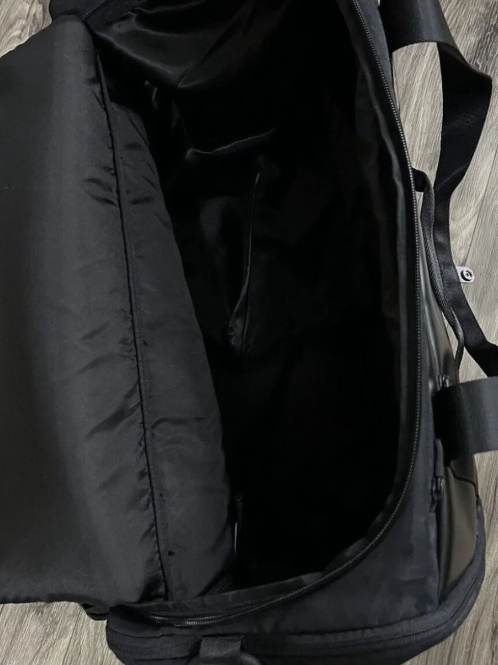 Lululemon More Miles Duffel 40L D Zip Crossbody - BRAND NEW WITH TAGS